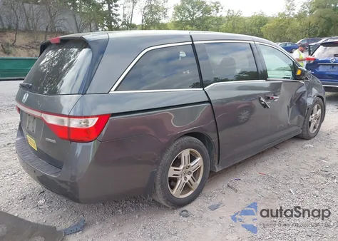 2013 Honda Odyssey Touring/Touring Elite z USA, uszkodzony, nr VIN 5FNRL5H96DB004320